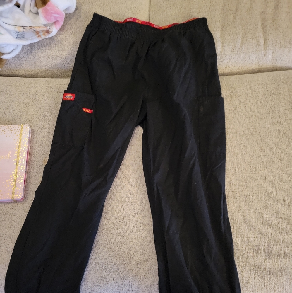 Scrub pants